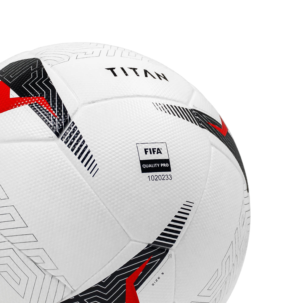 BOLA DE FUTEBOL TITAN™ FIFA® QUALITY PRO